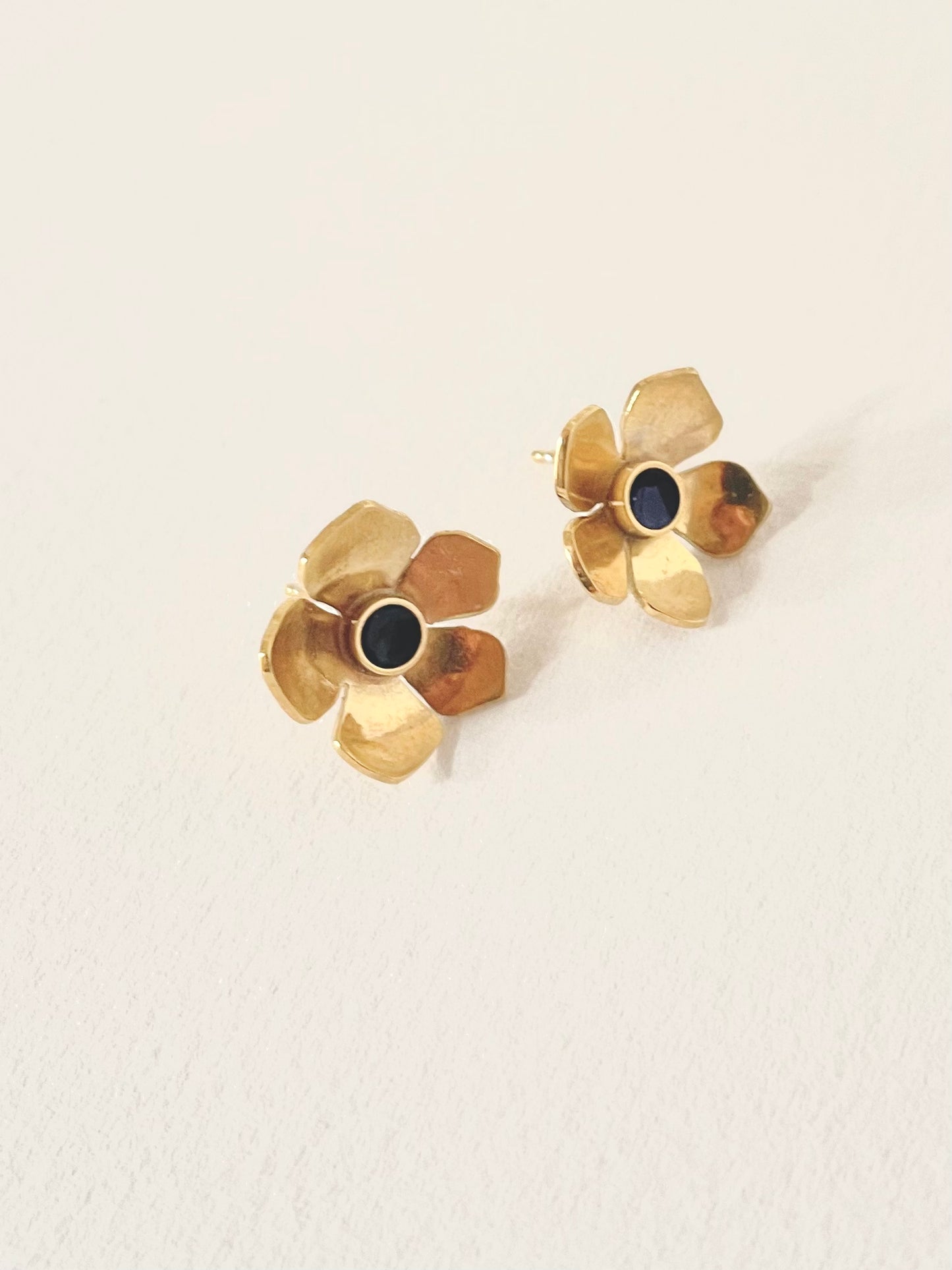 Winter Flower with enamel. Earstud